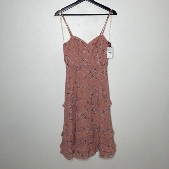 FAME AND PARTNERS Tiered Floral Dress Womens Size 2 - Picture 2 of 11